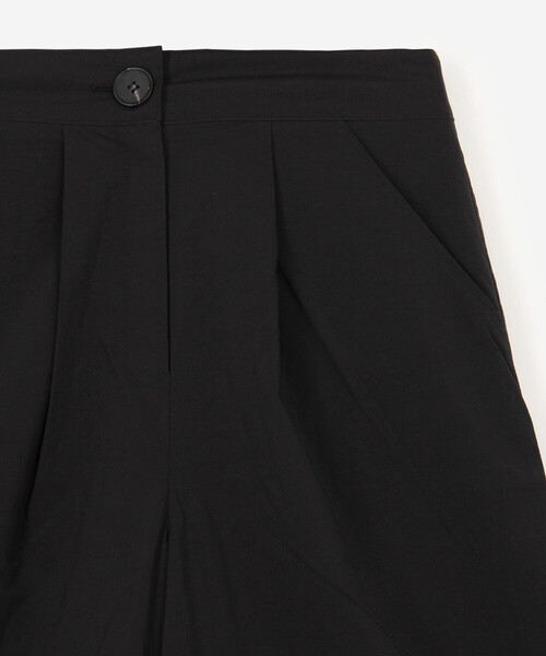 Bshop（ビショップ）の「eunoia| フリルヘム ハーフパンツ WOMEN（その他パンツ・レディース・ブラック・S）」の5枚目の写真