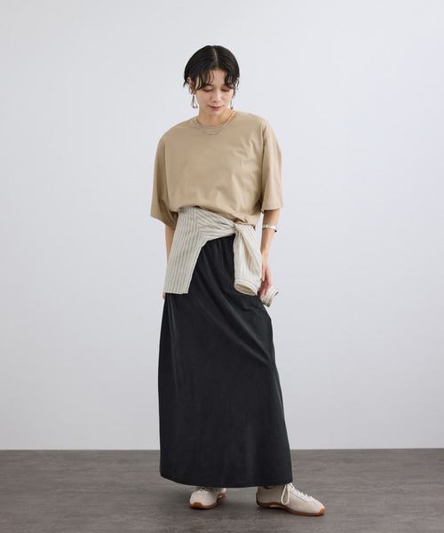 SALON adam et rope'(サロン アダム エ ロペ)の「キュプラジャージーイージースカート(スカート・レディース・ブラック/ベージュ・FREE)」の3枚目の写真