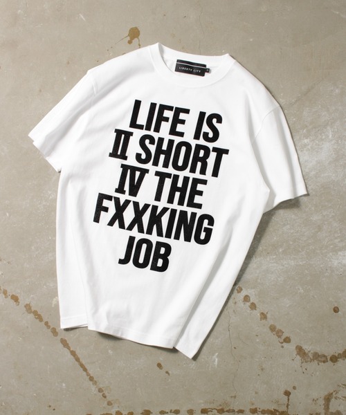 LIBERTY CITY（リバティシティ）の「【LIBERTY CITY/リバティーシティ】 [LIFE IS] Tシャツ（Tシャツ/カットソー・メンズ・ホワイト/ブラック・4/3/2）」の4枚目の写真
