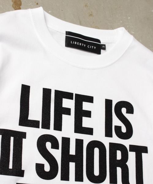 LIBERTY CITY（リバティシティ）の「【LIBERTY CITY/リバティーシティ】 [LIFE IS] Tシャツ（Tシャツ/カットソー・メンズ・ホワイト/ブラック・4/3/2）」の6枚目の写真