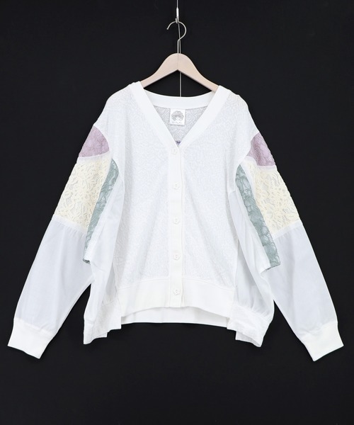 ScoLar（スカラー）の「162633：配色花レース×ローズジャガードカーディガン（カーディガン/ボレロ・レディース・オフホワイト/チャコールグレー・M）」の2枚目の写真