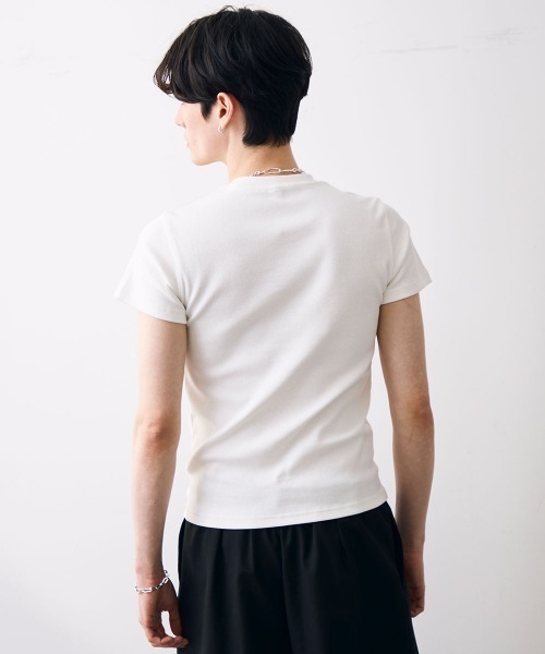 Shoowtime(ショウタイム)の「Cropped tight T-shirt / クロップドタイトTシャツ(Tシャツ/カットソー・メンズ・ホワイト/ブラック・MEDIUM/LARGE/X-LARGE)」の3枚目の写真