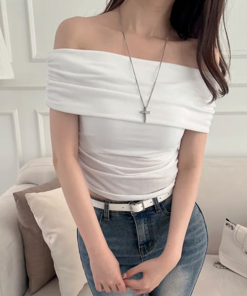 VIVID LADY(ビビッドレディー)の「オフショルダー ドレープ シャーリングトップス(Tシャツ/カットソー・レディース・グレー/ベージュ/ブラウン/ホワイト/ネイビー/ブラック・FREE)」の14枚目の写真
