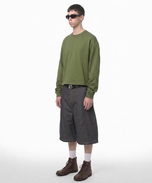 PRINOAR（プリノア）の「セミクロップ長袖Tシャツ - グリーナリー（Tシャツ/カットソー・レディース・カーキ・SMALL/MEDIUM/LARGE）」の2枚目の写真
