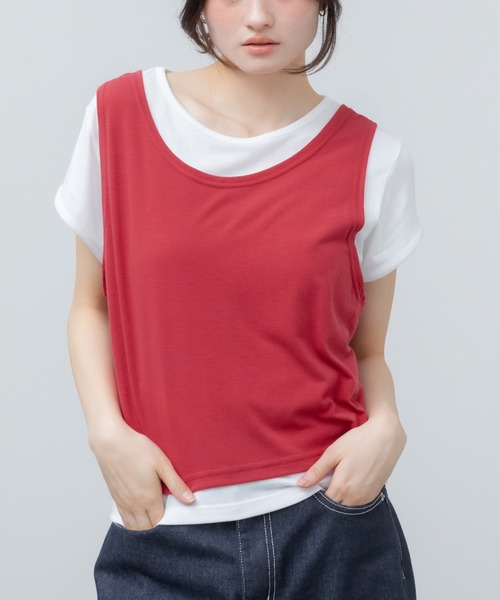 HEILIS(ヘイリス)の「レイヤード風半袖Tシャツ / 半袖 カットソー トップス 韓国 ブラック レッド 赤T レイヤード風 オーバーサイズ メンズライク 重ね着 シンプル 無地 カジュアル 春服 夏服(Tシャツ/カットソー・レディース・レッド/ブラック・FREE)」の2枚目の写真