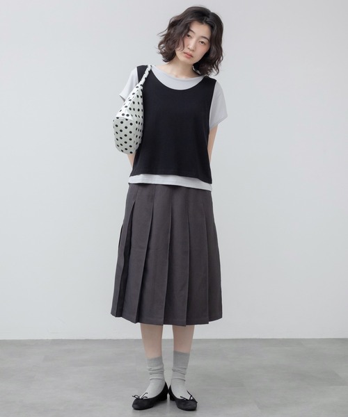 HEILIS(ヘイリス)の「レイヤード風半袖Tシャツ / 半袖 カットソー トップス 韓国 ブラック レッド 赤T レイヤード風 オーバーサイズ メンズライク 重ね着 シンプル 無地 カジュアル 春服 夏服(Tシャツ/カットソー・レディース・レッド/ブラック・FREE)」の10枚目の写真