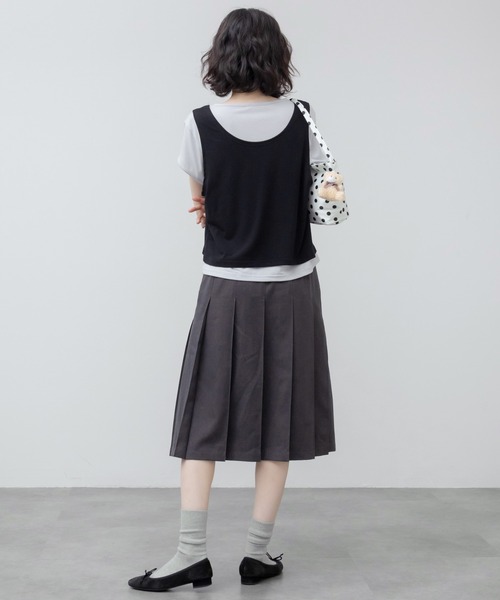 HEILIS(ヘイリス)の「レイヤード風半袖Tシャツ / 半袖 カットソー トップス 韓国 ブラック レッド 赤T レイヤード風 オーバーサイズ メンズライク 重ね着 シンプル 無地 カジュアル 春服 夏服(Tシャツ/カットソー・レディース・レッド/ブラック・FREE)」の13枚目の写真