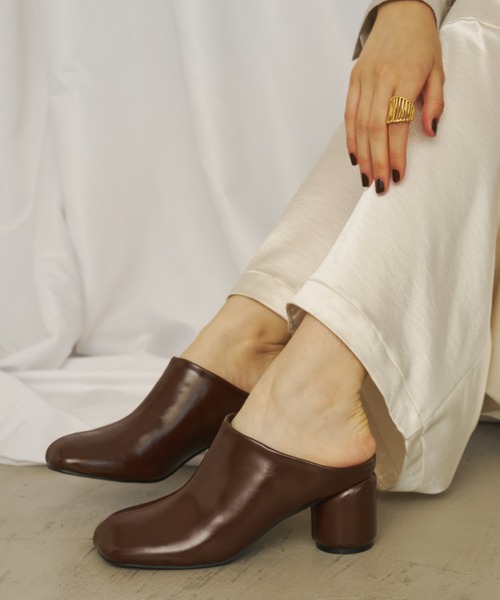 AIC.(エーアイシー)の「ラウンドソールサボ(パンプス・レディース・アイボリー/ブラウン/ブラック・SMALL/LARGE/MEDIUM)」の21枚目の写真