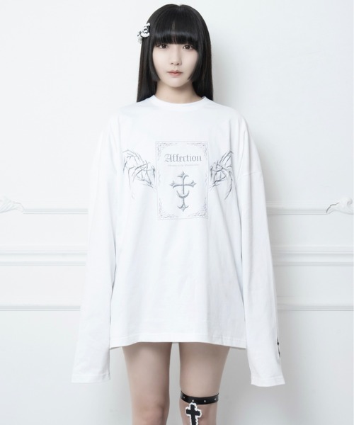 mine by LAFARY(マインバイラファリー)の「ムーンクロスTシャツ(Tシャツ/カットソー・レディース・ブラック/ホワイト・FREE)」の2枚目の写真