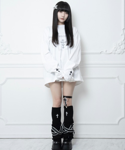mine by LAFARY(マインバイラファリー)の「ムーンクロスTシャツ(Tシャツ/カットソー・レディース・ブラック/ホワイト・FREE)」の6枚目の写真