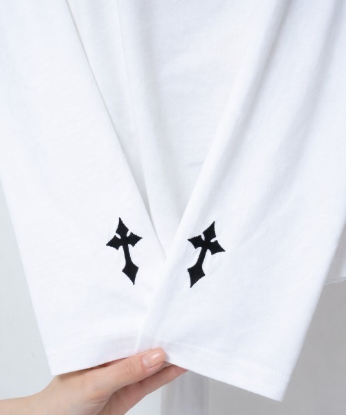 mine by LAFARY(マインバイラファリー)の「ムーンクロスTシャツ(Tシャツ/カットソー・レディース・ブラック/ホワイト・FREE)」の19枚目の写真