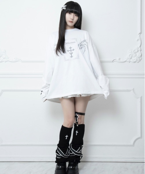 mine by LAFARY(マインバイラファリー)の「ムーンクロスTシャツ(Tシャツ/カットソー・レディース・ブラック/ホワイト・FREE)」の20枚目の写真