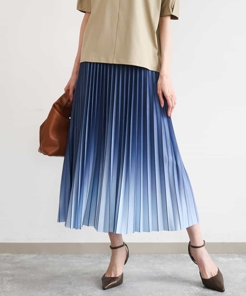 MK MICHEL KLEIN（エムケーミッシェルクラン）の「[洗える]グラデーションデザインニットプリーツスカート（スカート・レディース・ターコイズブルー/ブルー/ブラック・38）」の3枚目の写真
