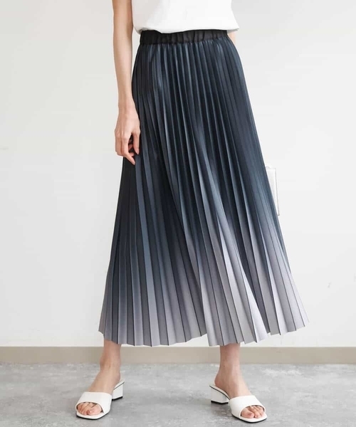 MK MICHEL KLEIN（エムケーミッシェルクラン）の「[洗える]グラデーションデザインニットプリーツスカート（スカート・レディース・ターコイズブルー/ブルー/ブラック・38）」の11枚目の写真