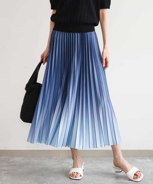 MK MICHEL KLEIN（エムケーミッシェルクラン）の「[洗える]グラデーションデザインニットプリーツスカート（スカート・レディース・ターコイズブルー/ブルー/ブラック・38）」の22枚目の写真
