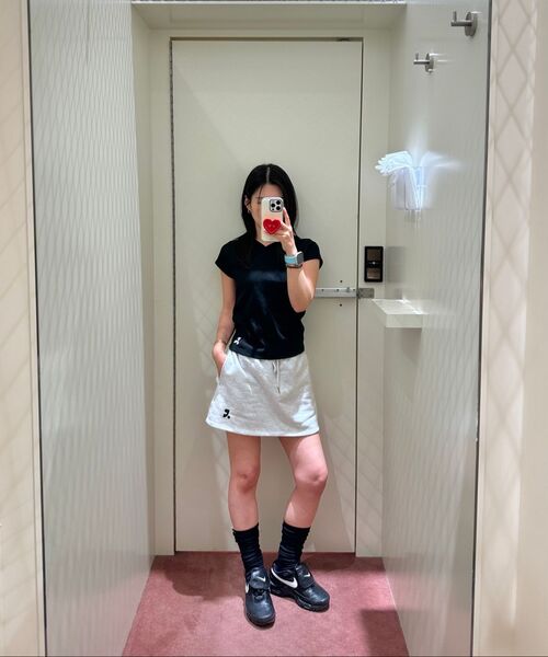 Rest&Recreation(レストアンドレクリエーション)の「CAP SLEEVE HOODIE - BLACK(Tシャツ/カットソー・レディース・その他・ONE)」の7枚目の写真