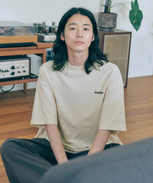 MALEN（マレン）の「ユニセックス刺繍ロゴTシャツクリーム（Tシャツ/カットソー）」