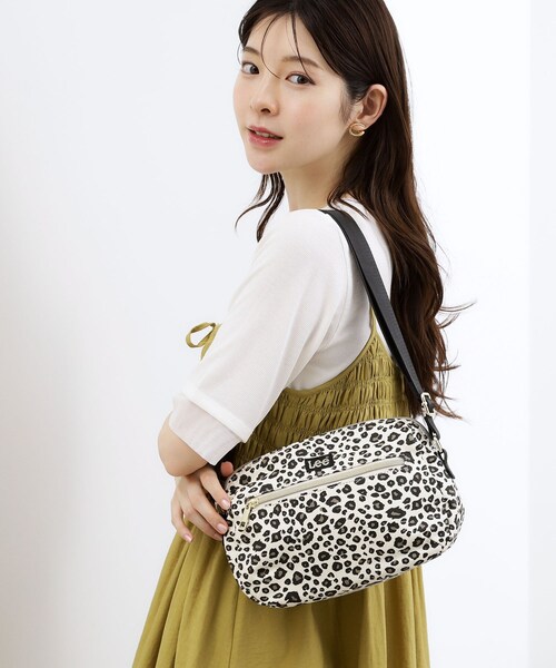 Lee(リー)の「【Lee】ラウンドZipショルダー(ショルダーバッグ・レディース・ダークグレー/アイボリー系6/ブラック・00)」の20枚目の写真