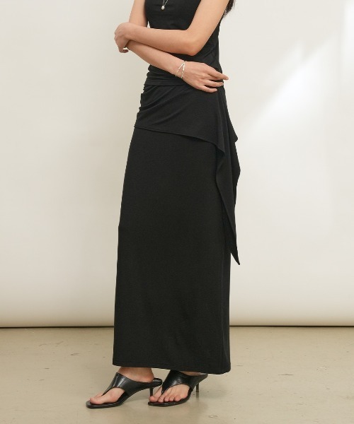 GENERAL IDEA(ジェネラルアイデア)の「【GENERAL IDEA】イージーバンディング マキシスカート / EASY BANDING MAXI SKIRT(スカート・レディース・チャコール/ブラック・L/M/S)」の2枚目の写真