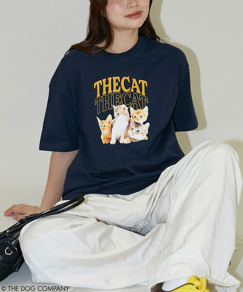 PUBLUX(パブリュクス)の「PUBLUX/パブリュクス THE DOG / THE CAT カレッジ風 Tシャツ 限定展開(Tシャツ/カットソー・レディース・ネイビー/ライトグレー/チャコールグレー/オフホワイト・フリ-)」の8枚目の写真
