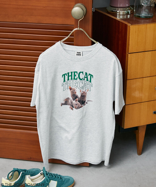 PUBLUX(パブリュクス)の「PUBLUX/パブリュクス THE DOG / THE CAT カレッジ風 Tシャツ 限定展開(Tシャツ/カットソー・レディース・ネイビー/ライトグレー/チャコールグレー/オフホワイト・フリ-)」の14枚目の写真