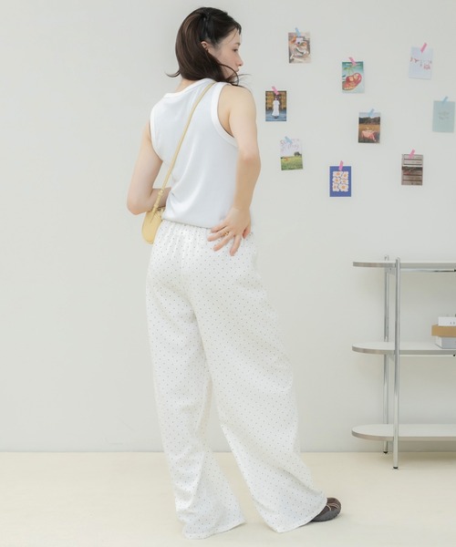 HEILIS(ヘイリス)の「ドット柄ワイドパンツ / ドットパンツ ワイドパンツ イージーパンツ リラックスパンツ 柄パンツ 総柄パンツ ウエストゴム ロングパンツ ワイドシルエット カジュアルパンツ 旅行コーデ 春服 夏服 韓国ファッション モノトーン(その他パンツ・レディース・ブラック/ホワイト・FREE)」の8枚目の写真
