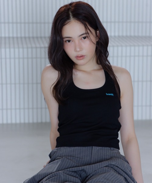 haek(ハク)の「logo halter neck tank/ロゴホルターネックタンク(タンクトップ・レディース・ブラック/レッド・FREE)」の11枚目の写真