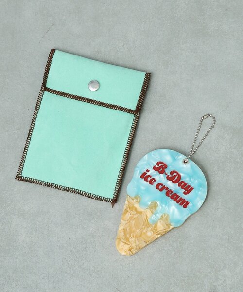 BIRTHDAY BAR(バースデイバー)の「B-DAYアイスクリーム アセチミラー(手鏡/メイクミラー・レディース・ブルー/ピンク・0)」の6枚目の写真