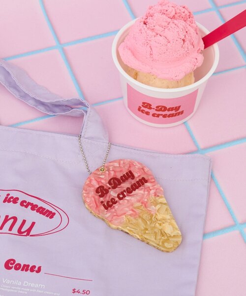 BIRTHDAY BAR(バースデイバー)の「B-DAYアイスクリーム アセチミラー(手鏡/メイクミラー・レディース・ブルー/ピンク・0)」の7枚目の写真