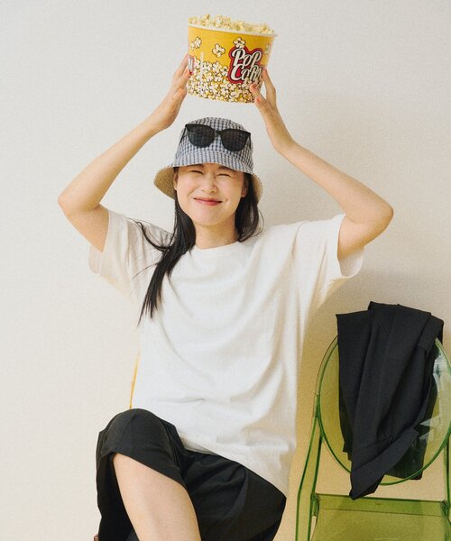 WHIMSIC(ウィムジック)の「【UNISEX/2サイズ展開】SCREEN STARS ガーメントダイTシャツ(Tシャツ/カットソー・メンズ・ブラック/ホワイト/パープル/イエロー・MEDIUM/SMALL)」の6枚目の写真