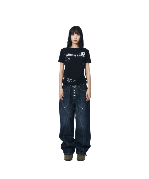 AAKAM(アーカム)の「Oblique Incision Denim Pants (Blue)(デニムパンツ・レディース・その他・1/2)」の5枚目の写真