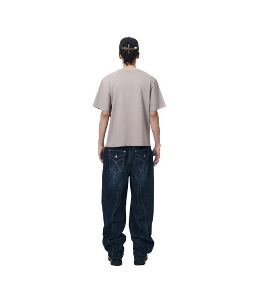 AAKAM(アーカム)の「Oblique Incision Denim Pants (Blue)(デニムパンツ・レディース・その他・1/2)」の13枚目の写真
