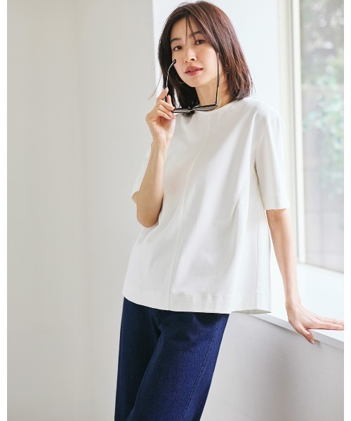 DoCLASSE( ドゥクラッセ)の「コットンポンチ・構築フォルムトップス(Tシャツ/カットソー・レディース・ブラック/ブルー/ホワイト・L/M/LL/3L)」の1枚目の写真