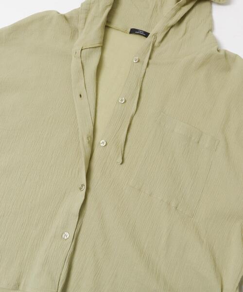 ITEMS URBANRESEARCH(アイテムズ アーバンリサーチ)の「フードクロップドワッシャーシャツ(シャツ/ブラウス・レディース・チャコールグレー/ホワイト/カーキ・FREE)」の19枚目の写真
