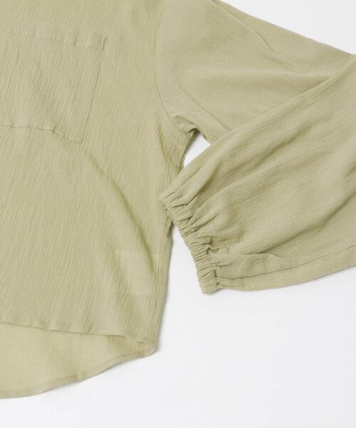 ITEMS URBANRESEARCH(アイテムズ アーバンリサーチ)の「フードクロップドワッシャーシャツ(シャツ/ブラウス・レディース・チャコールグレー/ホワイト/カーキ・FREE)」の20枚目の写真