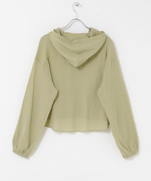 ITEMS URBANRESEARCH(アイテムズ アーバンリサーチ)の「フードクロップドワッシャーシャツ(シャツ/ブラウス・レディース・チャコールグレー/ホワイト/カーキ・FREE)」の21枚目の写真