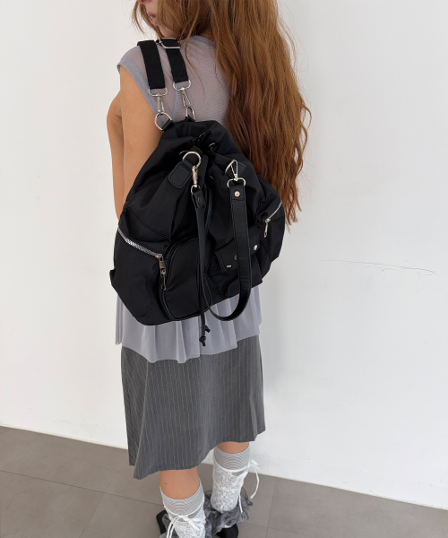 CHICKS(チックス)の「ナイロンマルチポケットバックパックブラック(バックパック/リュック・レディース・ブラック・ONE SIZE)」の8枚目の写真