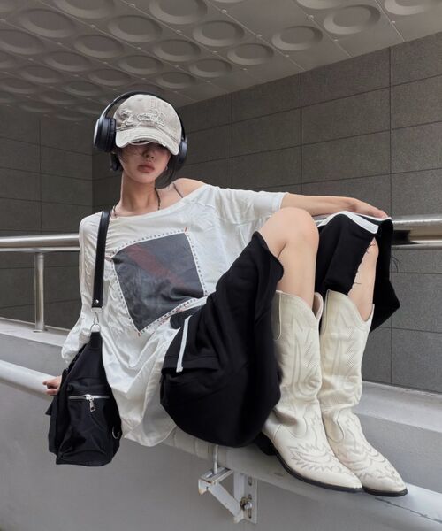 CHICKS(チックス)の「ナイロンマルチポケットバックパックブラック(バックパック/リュック・レディース・ブラック・ONE SIZE)」の2枚目の写真