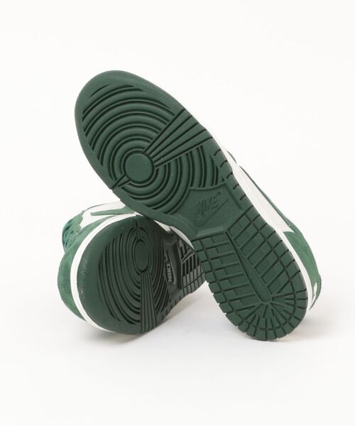 NIKE(ナイキ)の「NIKE ナイキ BIG NIKE LOW LUX メンズレザースニーカー(ビッグナイキローラックス) IO4224-100 セイル/ファー(スニーカー・メンズ・ホワイト系その他・27.0cm/27.5cm/28.0cm/29.0cm/30.0cm/31cm/25.5cm/26.0cm/26.5cm)」の3枚目の写真