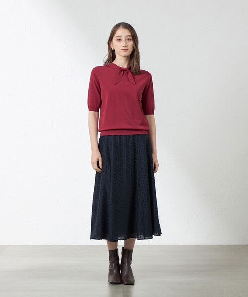 amaca(アマカ)の「【接触冷感・UV対策】ライトレーヨンストレッチ プルオーバー(Tシャツ/カットソー・レディース・ダークネイビー/ワイン/ベージュ系その他・38)」の5枚目の写真