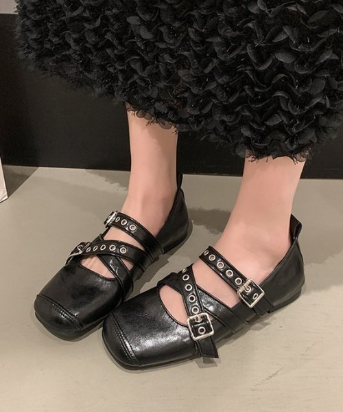LAC-VERT（ラック・ヴェール）の「ハトメベルトフラットシューズ（パンプス・レディース・ブラック・LARGE/MEDIUM/SMALL）」の3枚目の写真