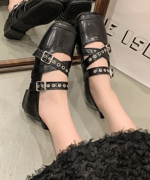LAC-VERT（ラック・ヴェール）の「ハトメベルトフラットシューズ（パンプス・レディース・ブラック・LARGE/MEDIUM/SMALL）」の4枚目の写真