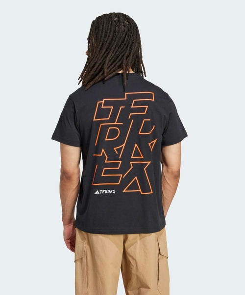adidas（アディダス）の「テレックス シグネチャー AOP グラフィックTシャツ / アディダス adidas（Tシャツ/カットソー・メンズ・ブラック・LARGE/SMALL/MEDIUM）」の4枚目の写真