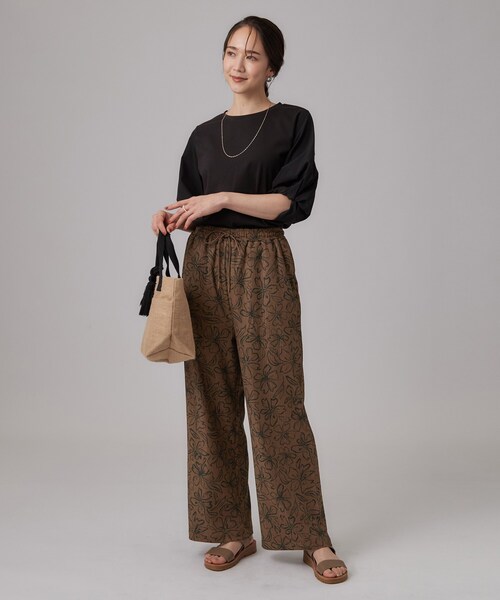 SHOO・LA・RUE(シューラルー)の「【S-LL】この夏の主役 脚をきれいに魅せる イージーワイドパンツ(その他パンツ・レディース・ブラック/ブラック系5/ブラウン系7/ネイビー系5・01/02/03/04)」の20枚目の写真