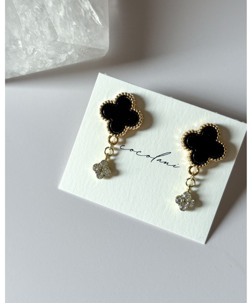 tone（トーン）の「【cocolani】［金属アレルギー対応］クローバービジューピアス(MA)（ピアス（両耳用）・レディース・ブラック/ブラック系その他/ホワイト・FREE）」の9枚目の写真