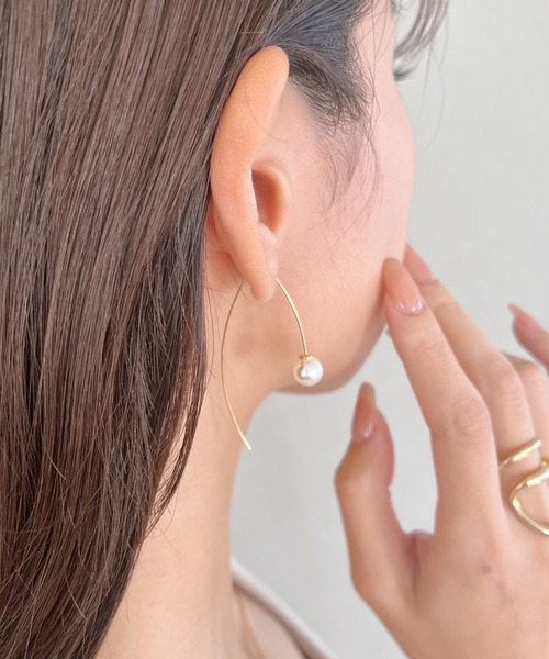ciite' surgical stainless(シーテサージカルステンレス)の「【 金属アレルギー対応 】パールフックピアス (両耳用) サージカルステンレス(ピアス(両耳用)・レディース・シルバー/ゴールド/ピンクゴールド・FREE)」の4枚目の写真