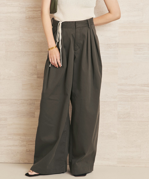 plage（プラージュ）の「《追加》R’IAM Super wide CHINO パンツ 6（チノパンツ・レディース・カーキ/アイボリー・36/34/40/38）」の2枚目の写真