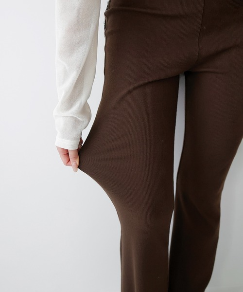 AMUU. PRECIEUSE(アムープレシューズ)の「カットリブイージーフレアパンツ(その他パンツ・レディース・ブラウン/チャコールグレー/ブラック・FREE)」の9枚目の写真