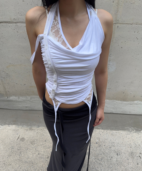 PLEASENOFOLLOW(プリーズノーフォロー)の「Hush Button Halter Sleeveless Top (White)(Tシャツ/カットソー・レディース・その他・FREE)」の5枚目の写真