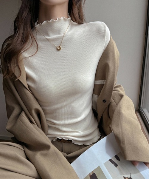 yuue' ( wear )(ユーイ)の「メロウハイネック起毛リブロングTシャツ(Tシャツ/カットソー・レディース・ブラック/ホワイト/チャコールグレー/アイボリー/グレー・FREE)」の12枚目の写真